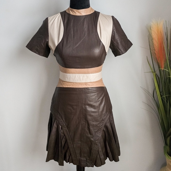Karen Millen, New Brown Lambs Leather Colorblock Pleated Mini Dress, Size XS - Picture 1 of 11